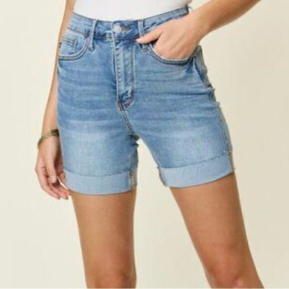 JUDY BLUE TUMMY CONTROL HIGH WAIST DENIM SHORTS size Medium - Picture 1 of 3